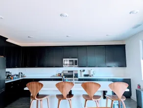 Modern, Spacious & Relaxing Home in Sparks, NV - Image 2