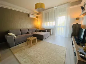 Modern, 2 bedroom apartment! - Image 3