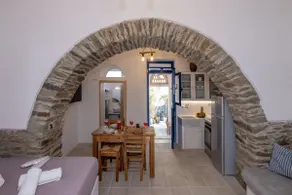 Βόλτα Καλλονή studio (Volta Kalloni) - Image 5
