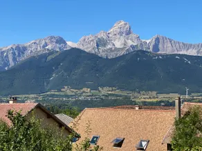 Large rural gîte in the mountains with small garden - Image 2