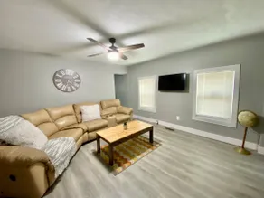 Seventeenth Street House - Image 2