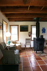 Creekside Cabin - Image 4