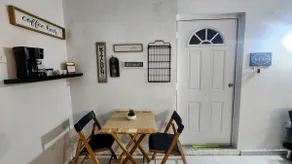 The white corner studio - Image 3