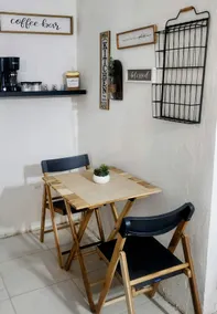The white corner studio - Image 4