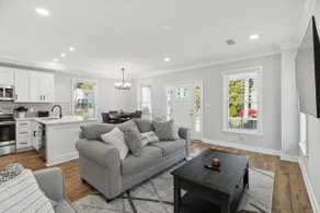 Luxury Stay in Phoenixville Boro - Image 4