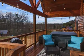 Trailer Parking/King Beds/Hot Tub/Fire Pit/Games - Image 2