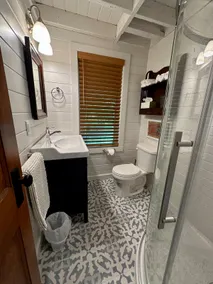 Eagles Bluff Cottage - Image 5
