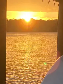 Moonlite Retreat-Waterfront home - Image 2