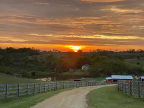 Family Friendly Modern Farmhouse 42 Private Acres - Image 2