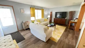 Luxx Guest House - Image 5