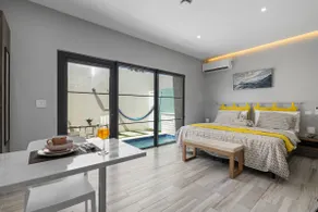 New Amazing Studio w/ Plunge Pool, Hammock & Grill - Image 2