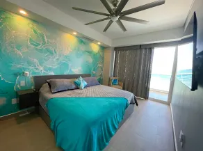 Beachfront luxury apartment - Image 5