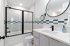 New Modern Home near Nashville - Image 5