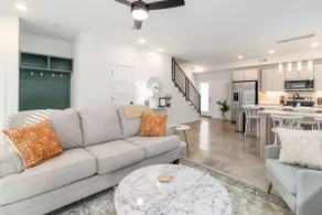New Modern Home near Nashville - Image 2