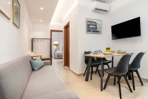 Comfort Stay - 3 min Walk to Beach & Town - III - Image 3