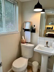 Newly Renovated Downtown Northville 2 BR House - Image 5