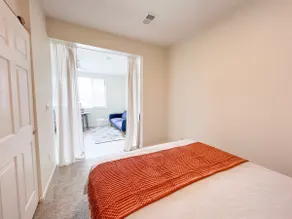 Clean New-Build Guest Suite in SE Denver - Image 2