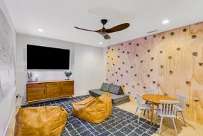 Newly Listed! Rare Modern Luxury in Milton - Image 2