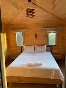 Honeymoon Bungalow with Luxury Jacuzzi in Nature - Image 4