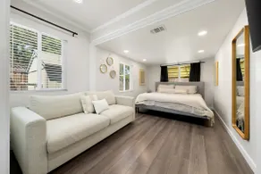 2-bedroom home in the heart of Loomis - Image 4