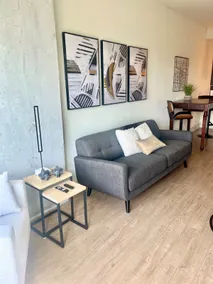 Dazzling Downtown 6th Street Apt, No Cleaning Fee - Image 5