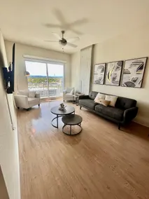 Dazzling Downtown 6th Street Apt, No Cleaning Fee - Image 2