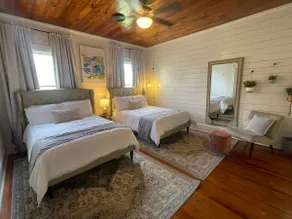 *2 for 1* Charming House & Private Apt - Image 2