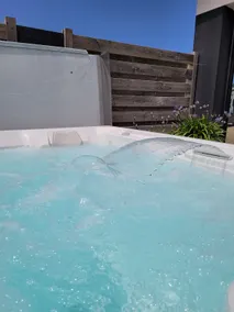Bubbles & Beach – House 300 m from the sea - Image 5