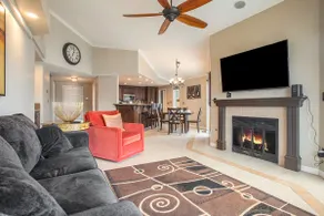 Serene Retreat | Boat Rental | Sleeps 6 people - Image 5