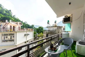 Homlee-Heaven in Hills 1BHK-Parking-Lift-Tapovan - Image 4