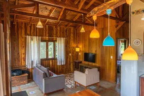 Wooden house overlooking the mountains - Image 5