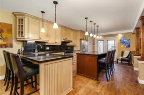 The Loft Inn Cornwall | 4BR/3BA+Rooftop Hot Tub - Image 3