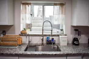 Cozy & Spacious Artsy Home in Denver - Image 3