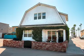 Newport Beach Bougainvillea Cottage 501 - Image 3