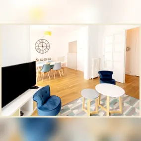 Spacious 3 bedroom city center - Image 5
