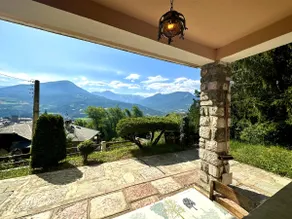 Large family home in the mountains - Image 4