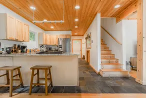 Cozy Mt Baker Cabin w/ Hot Tub + Fire Pit - Image 5