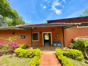 Colonial House 10 min from Villeta - Volleyball Pool - Image 5
