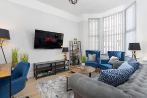 Modern & Stylish Home at the corner of famous Penny Lane in Liverpool - Image 2