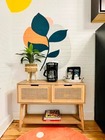 Colorful & Peaceful Boho-Chic Unit in Logan Square - Image 5