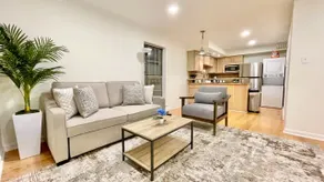 Home Away from Home | Prime Location | 1B1B Apt - Image 2