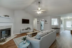 Spacious ranch home near Buford - Image 2