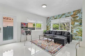 100% Miami 5 bedroom - Image 5