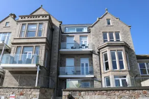 Porthminster View Luxury Sea Views Balcony, Parking, Pool, Spa & Gym - Image 5