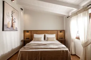 Villa Frontale - Restored Villa with Pool Perfect for 6 Nestled Next to a Traditional Olive Mill and Local Farms Offering Authentic Hospitality and Organic Delights By Villa Mana Gers - Image 5