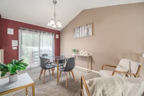 Beautiful Omaha Home 3 bdrm 2 baths - Image 5