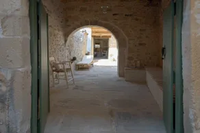 Catis Stone Home - Image 5