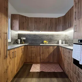Rose Diamond Villa - cosy, large, family mobile home, free wifi and parking - Image 3