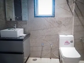 Serviced Apt/BathTub/WFH/400Mbps WIFI/Fortis Hosp. - Image 2