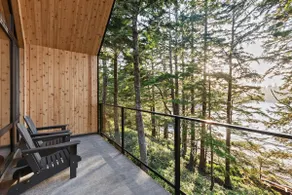 Signature Ocean Front Cabin - Image 4